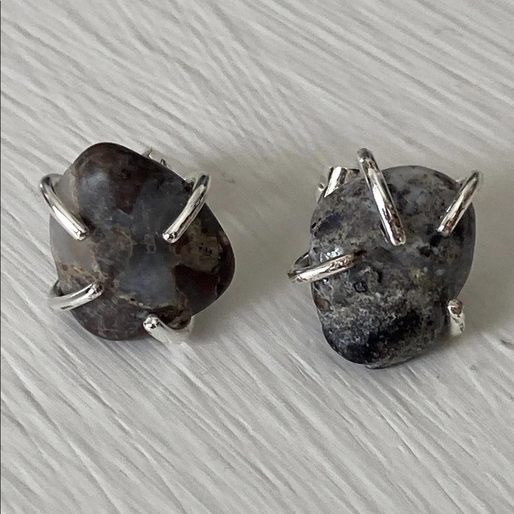 Handmade Raw Black Gray Agate Stud Earrings 925 Sterling Silver Long Prong